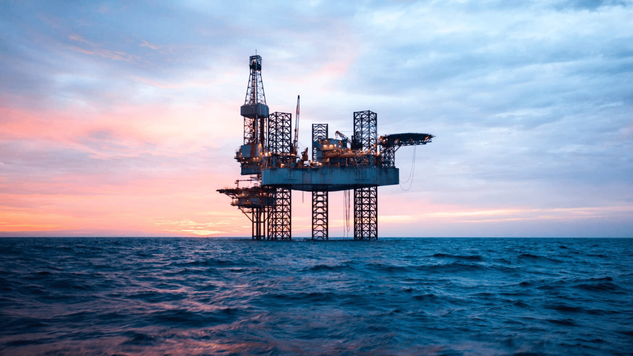 Offshore,jack,up,rig,in,the,middle,of,the,sea,offshore Oil Rig Workers